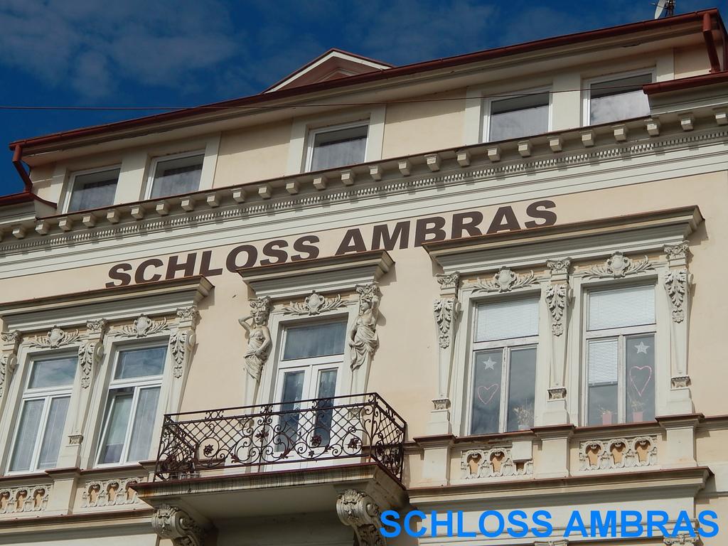 Schloss Ambras Mariánské Lázně الغرفة الصورة